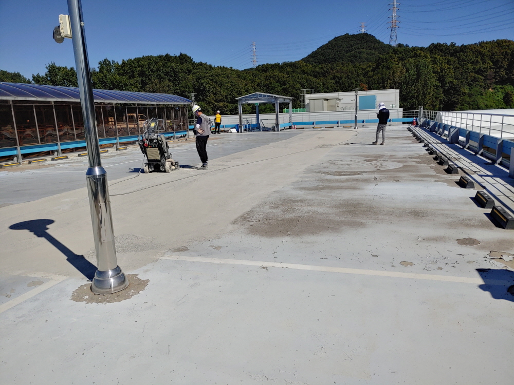 여주과 콘크리트샌딩 산업 바닥 마감 처리